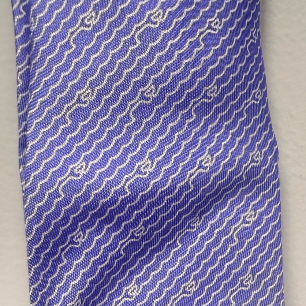 Vineyard Vines Lavender Geometric Tie - Picture 2 of 4